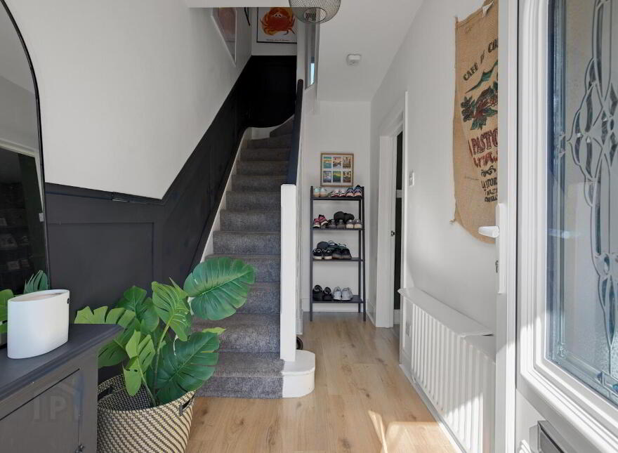 30 Loopland Gardens, Belfast, BT6 9ED