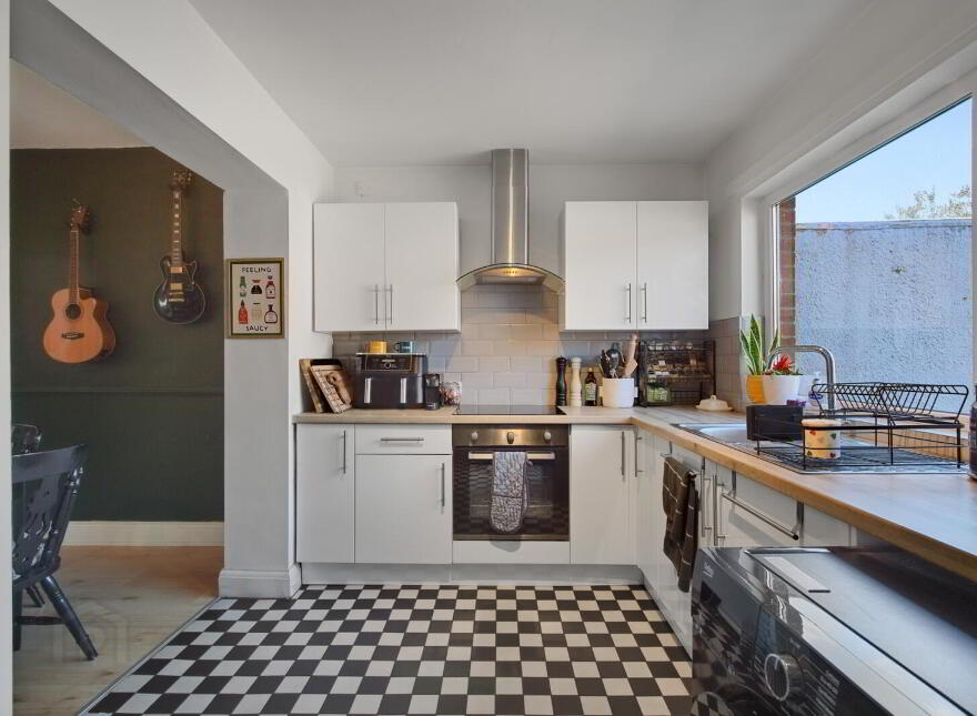 30 Loopland Gardens, Belfast, BT6 9ED