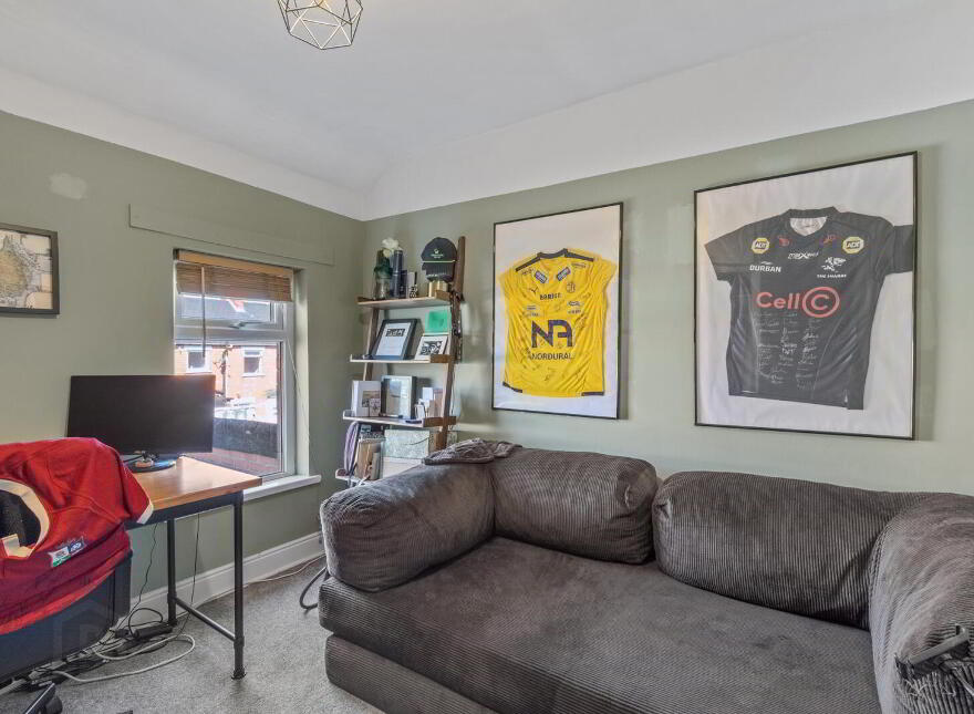 30 Loopland Gardens, Belfast, BT6 9ED
