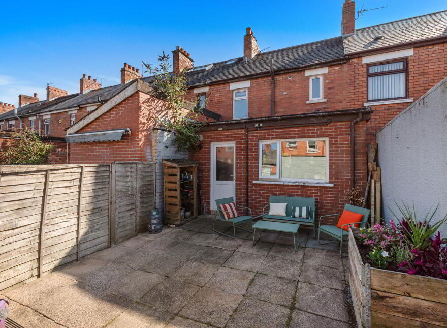30 Loopland Gardens, Belfast, BT6 9ED