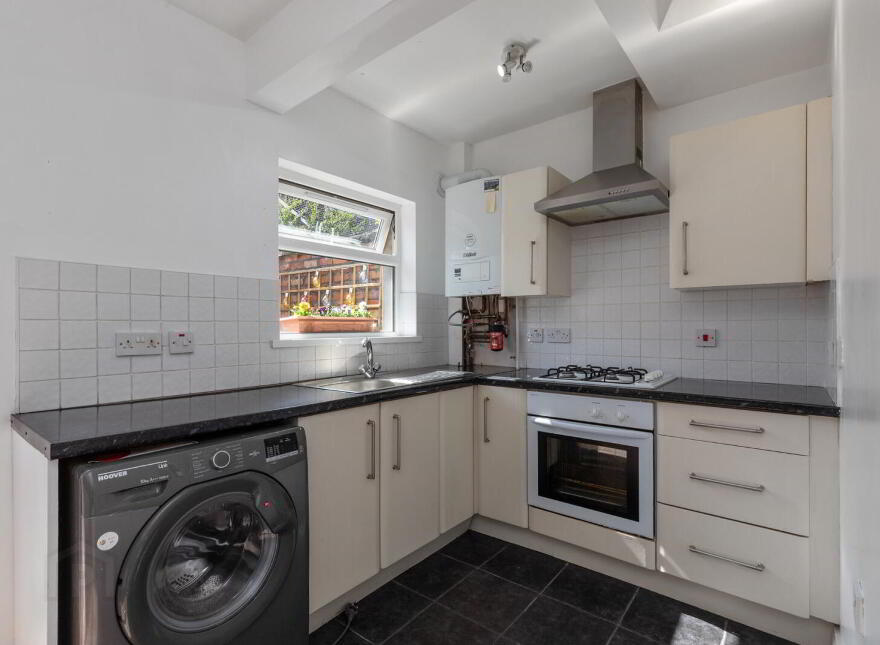 18 Victoria Road, Sydenham, Belfast, BT4 1QU