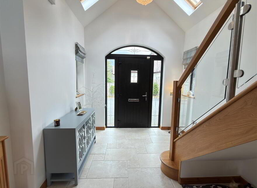 31d Dundrum Road, Newcastle, BT33 0BG