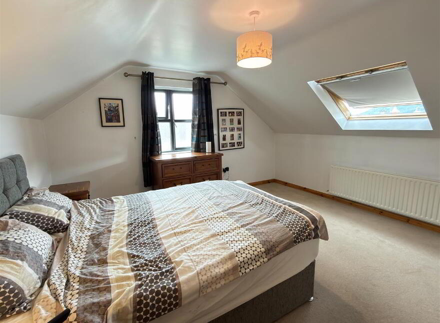 31d Dundrum Road, Newcastle, BT33 0BG