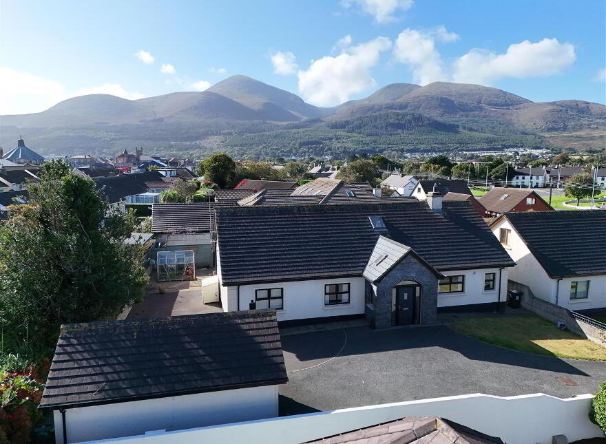 31d Dundrum Road, Newcastle, BT33 0BG