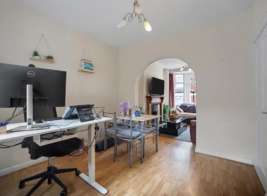 16 Dunraven Avenue, Belfast, BT5 5JR
