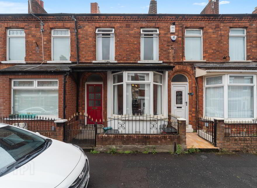 16 Dunraven Avenue, Belfast, BT5 5JR