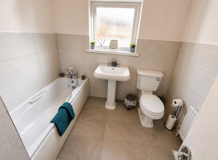 4 Creggan Road, Cityside, L’derry, BT48 9BX