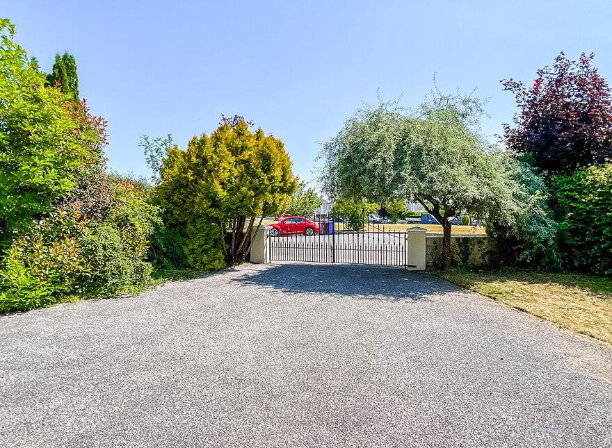 16 Maiden Hill, Kells Road, Kilkenny Town, R95A9F2
