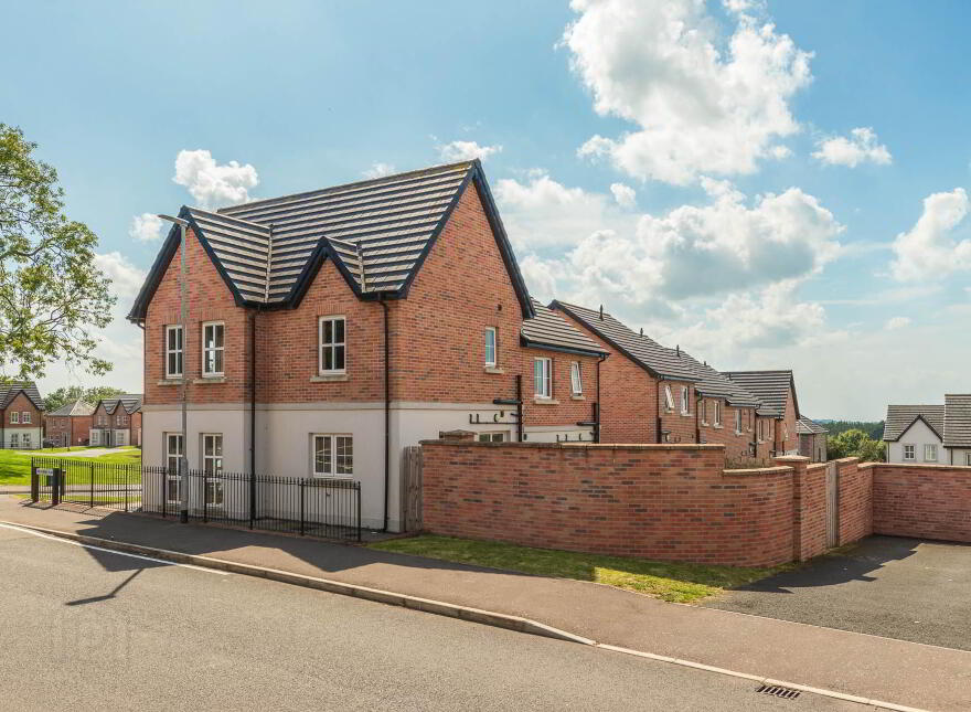 14 Ballyveigh Drive, Antrim, BT41 2FJ