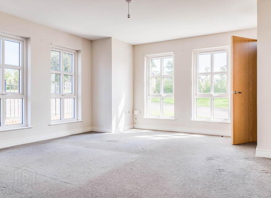 14 Ballyveigh Drive, Antrim, BT41 2FJ