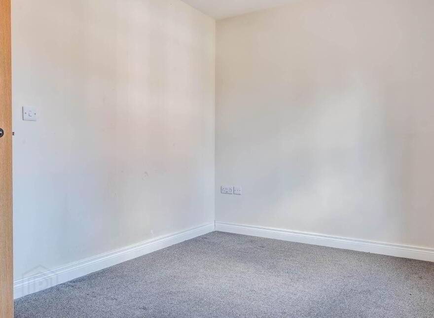 14 Ballyveigh Drive, Antrim, BT41 2FJ