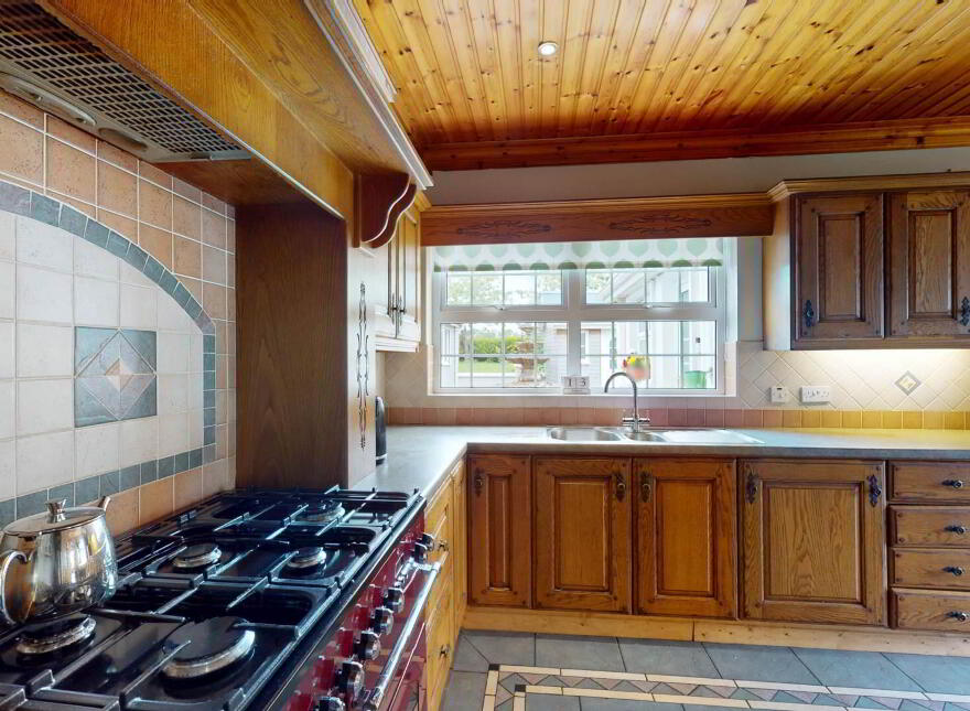 82 Tamnaherin Road, Eglinton, Derry, BT47 3AP