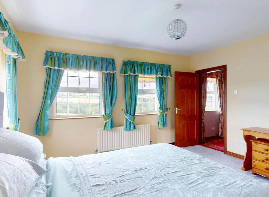 82 Tamnaherin Road, Eglinton, Derry, BT47 3AP