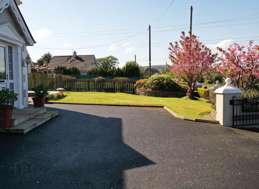 82 Tamnaherin Road, Eglinton, Derry, BT47 3AP