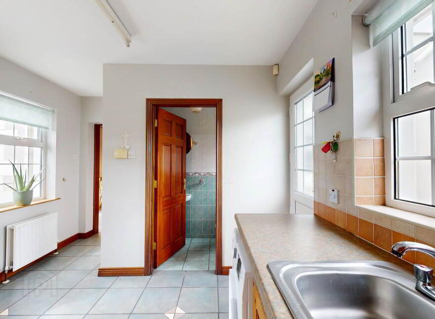 82 Tamnaherin Road, Eglinton, Derry, BT47 3AP
