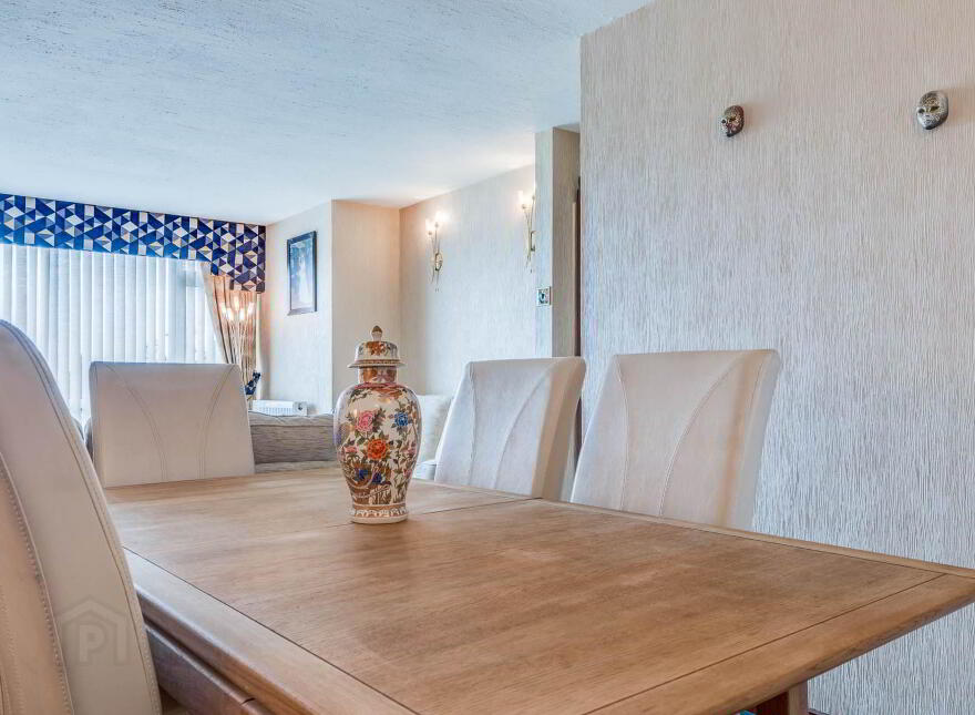 9 Rostrevor Way, Clandeboye Heights, Bangor, BT19 1AE