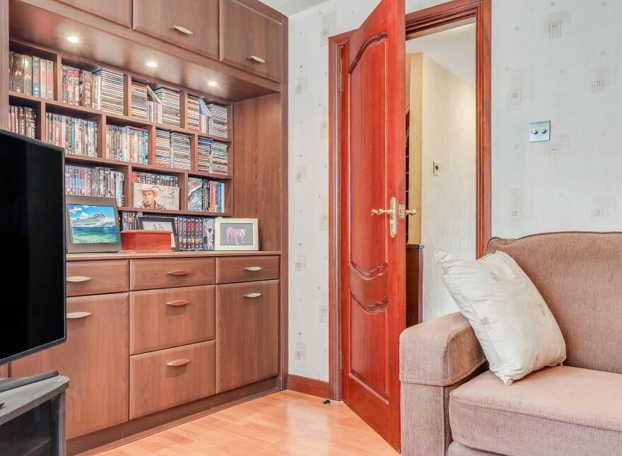 9 Rostrevor Way, Clandeboye Heights, Bangor, BT19 1AE
