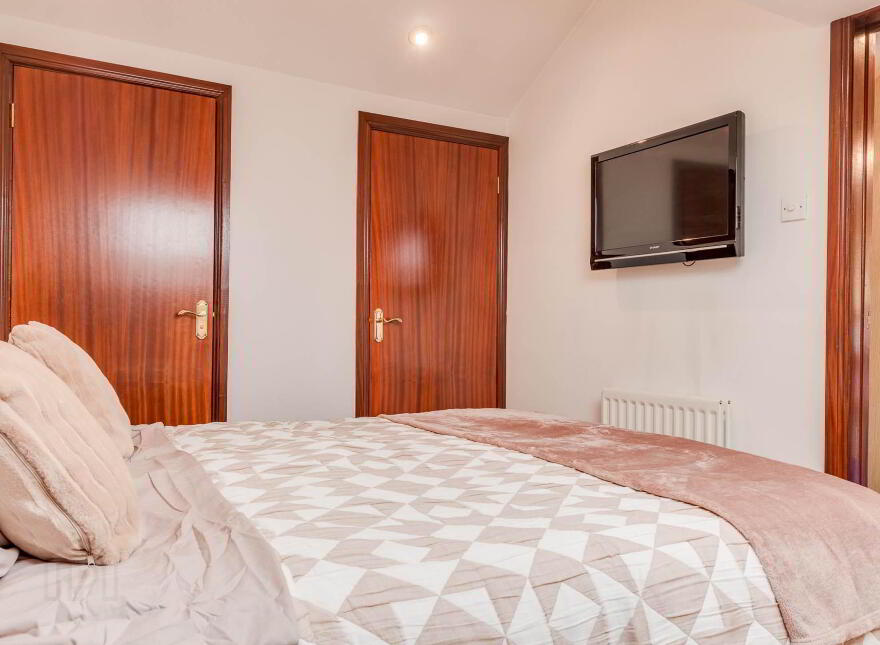9 Rostrevor Way, Clandeboye Heights, Bangor, BT19 1AE