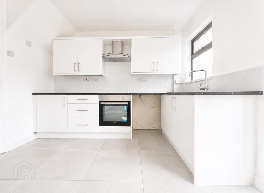 25 Kirkland Square, Carrickfergus, BT38 8JS