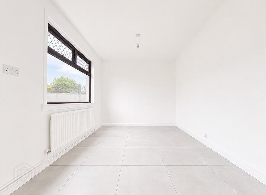 25 Kirkland Square, Carrickfergus, BT38 8JS