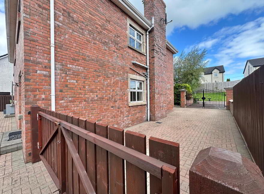 5 Manor Lane, Magherafelt, BT45 6QD