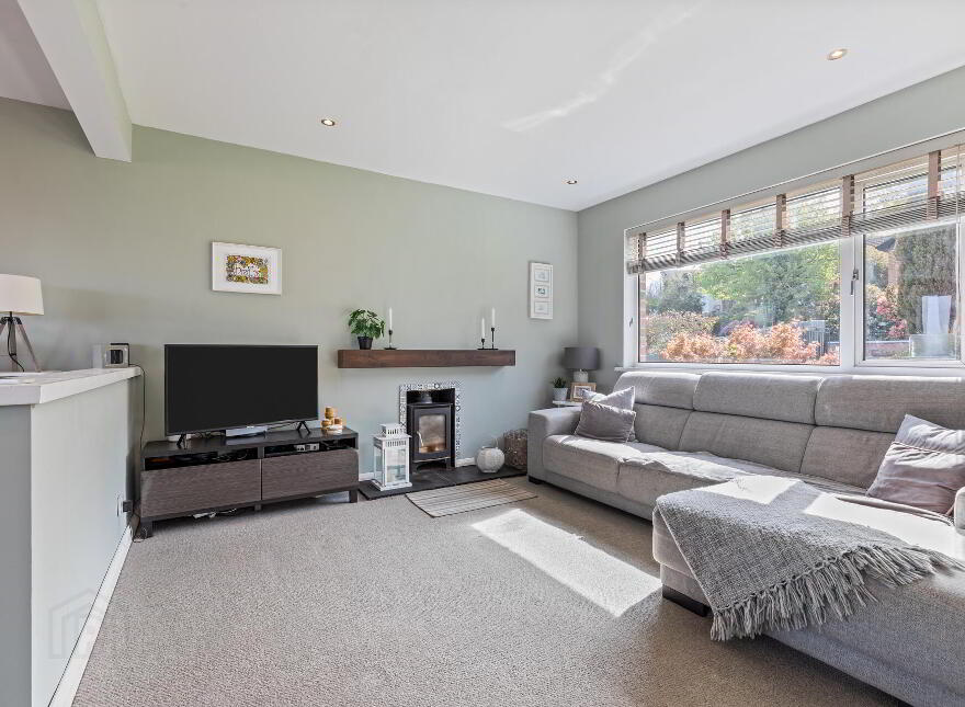 86 Castlemore Avenue, Upper Knockbreda Road, Belfast, BT6 9RG