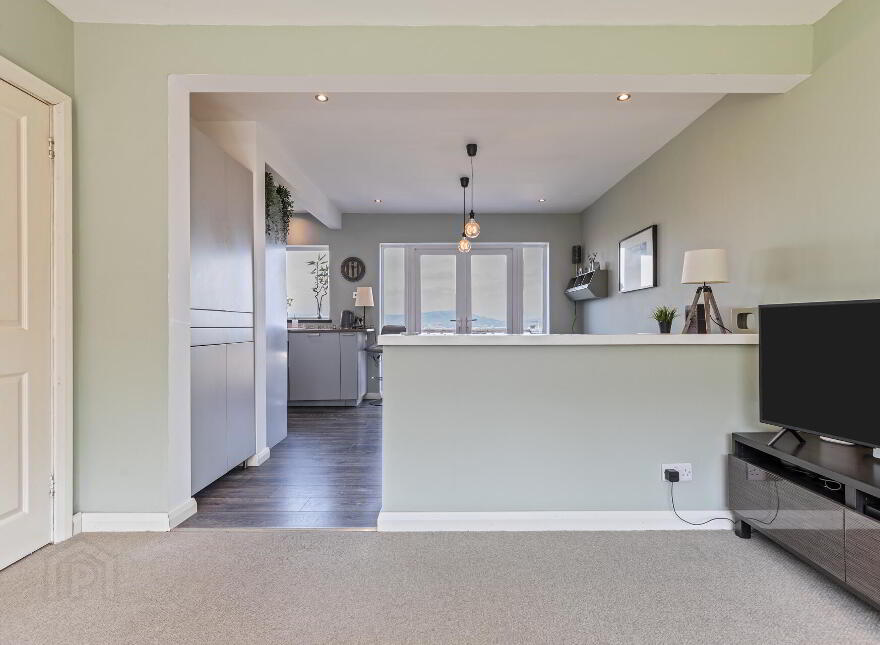 86 Castlemore Avenue, Upper Knockbreda Road, Belfast, BT6 9RG
