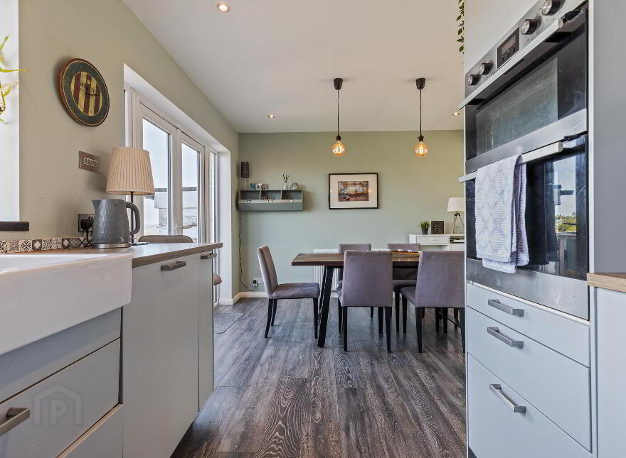 86 Castlemore Avenue, Upper Knockbreda Road, Belfast, BT6 9RG