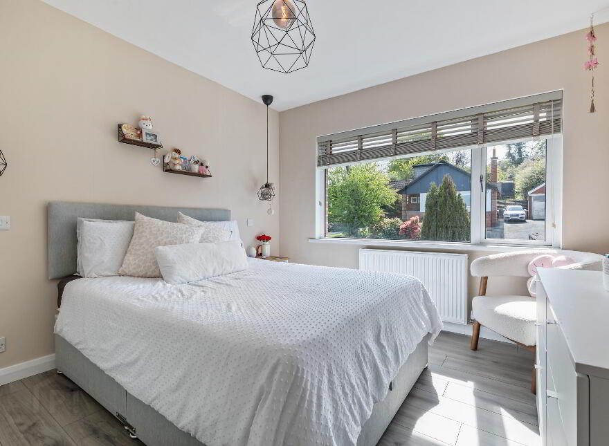86 Castlemore Avenue, Upper Knockbreda Road, Belfast, BT6 9RG
