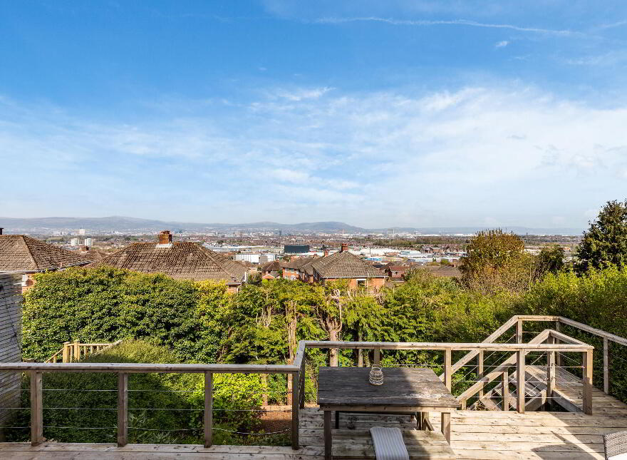 86 Castlemore Avenue, Upper Knockbreda Road, Belfast, BT6 9RG