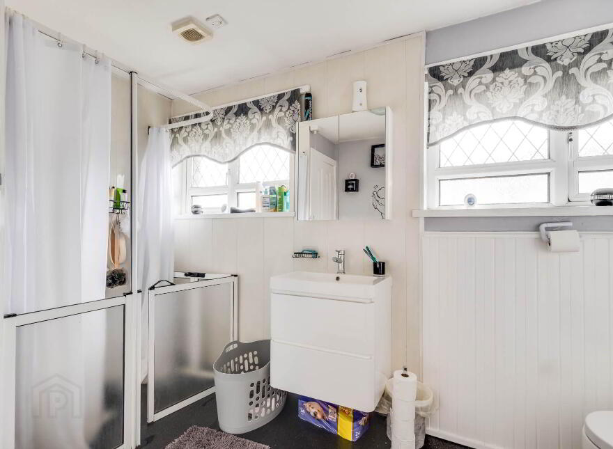 78 Kilmacormick Road, Enniskillen, BT74 6EW