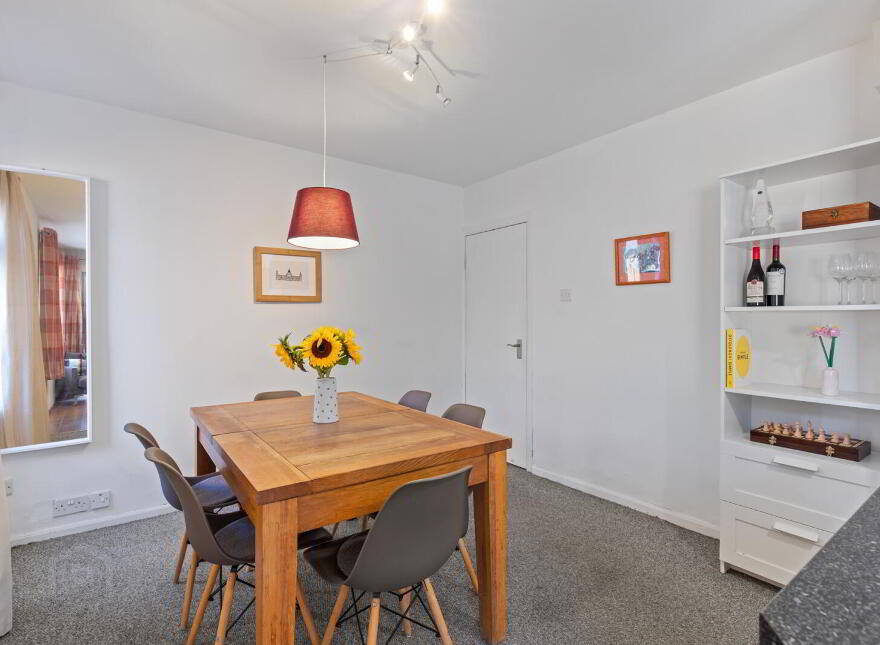 9 Loopland Drive, Belfast, BT6 9DW