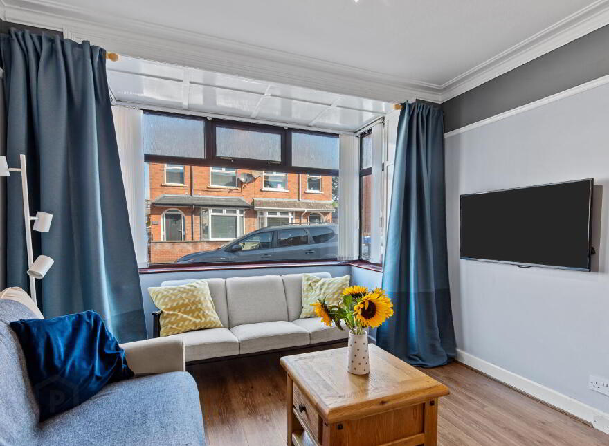 9 Loopland Drive, Belfast, BT6 9DW