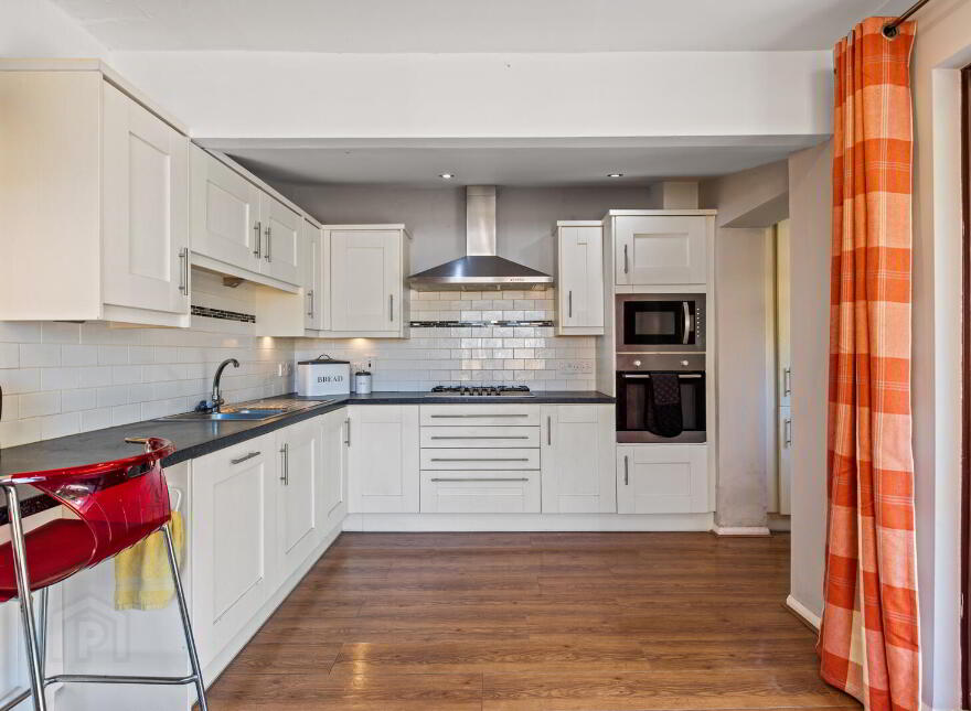 9 Loopland Drive, Belfast, BT6 9DW