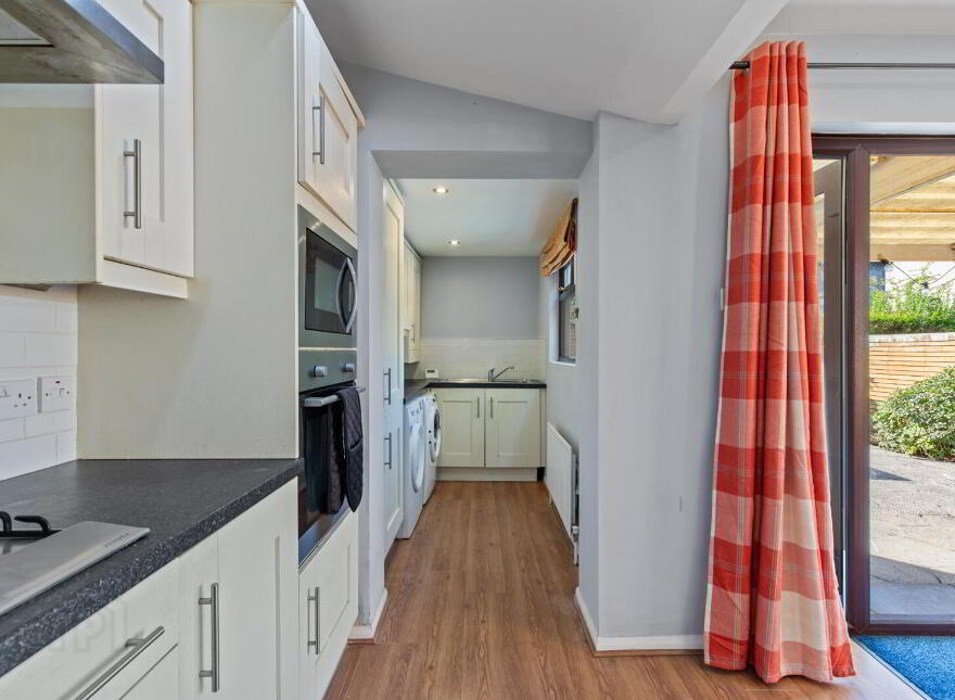9 Loopland Drive, Belfast, BT6 9DW