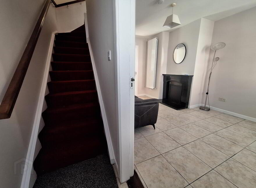 2 Chapel Street, Athlone, N37F6F5