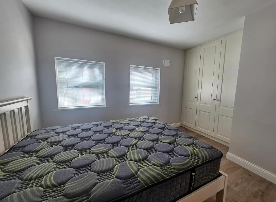 2 Chapel Street, Athlone, N37F6F5