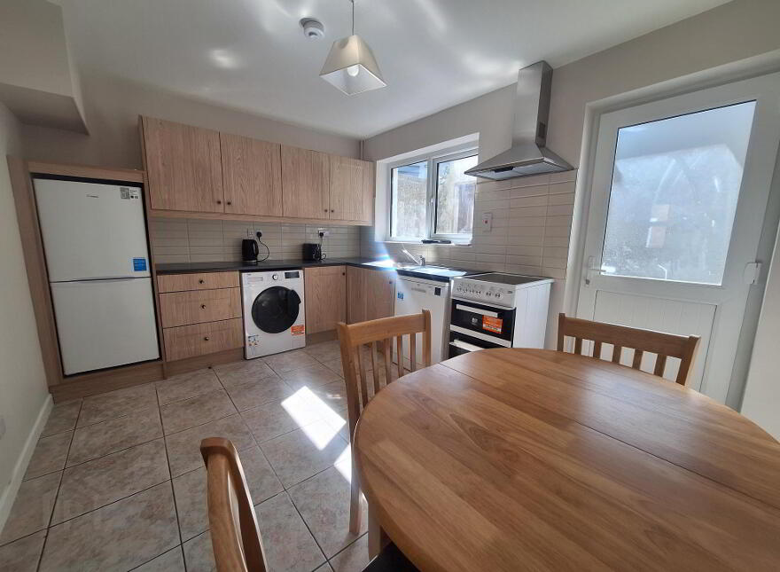 2 Chapel Street, Athlone, N37F6F5
