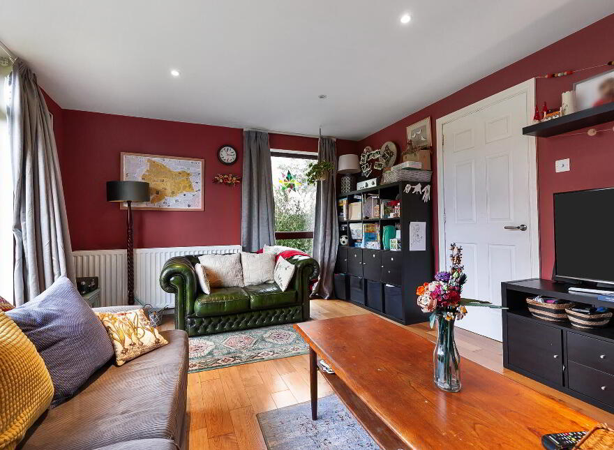 16 Lakeside Drive, Finaghy Road South, Belfast, BT10 0NU