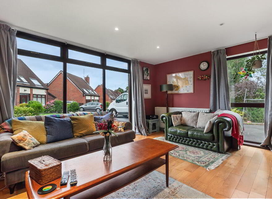 16 Lakeside Drive, Finaghy Road South, Belfast, BT10 0NU