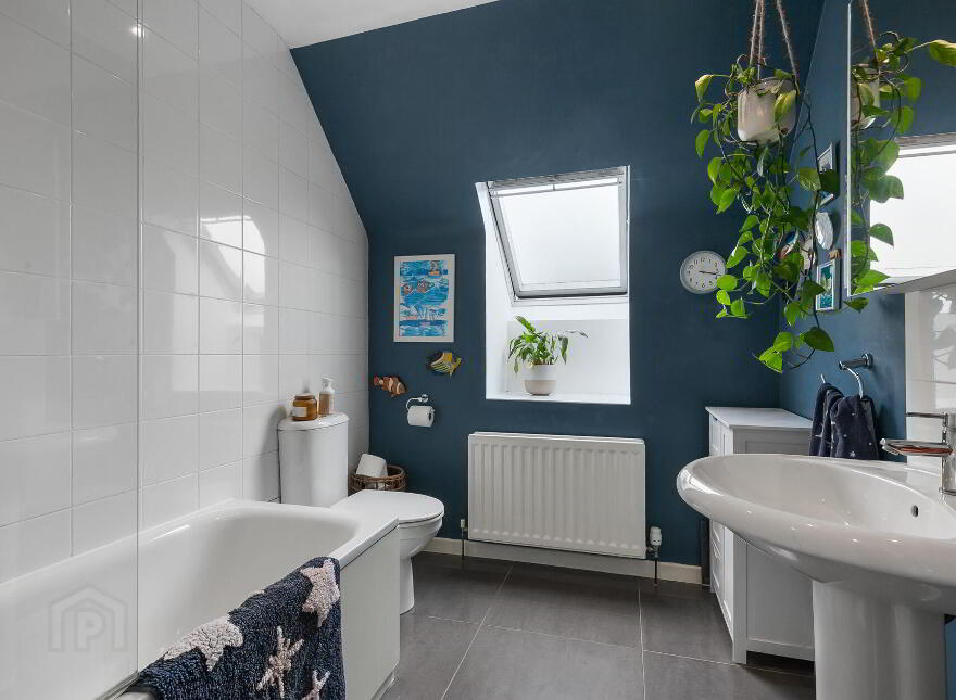 16 Lakeside Drive, Finaghy Road South, Belfast, BT10 0NU