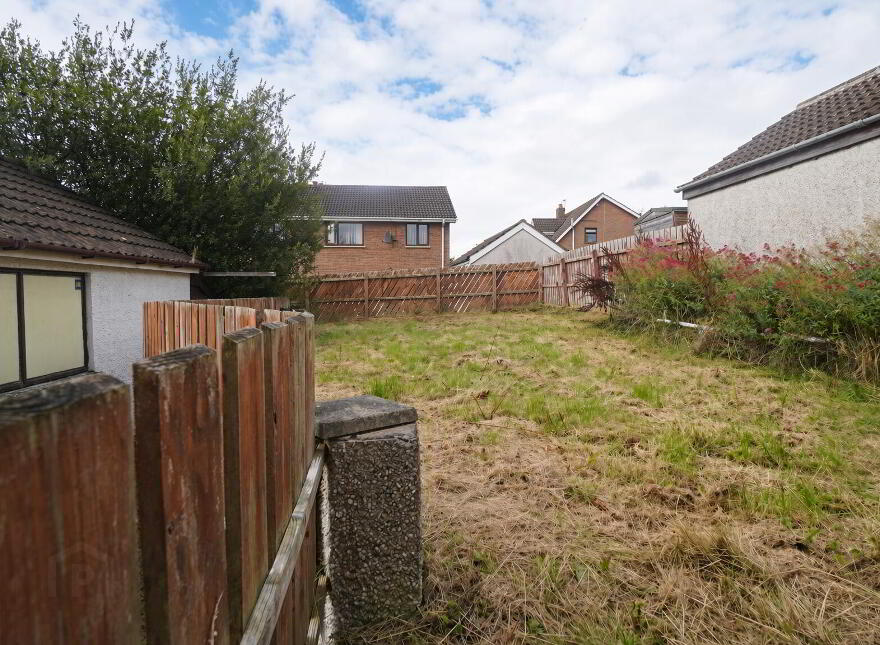 110 Victoria Rise, Carrickfergus, BT38 7UR