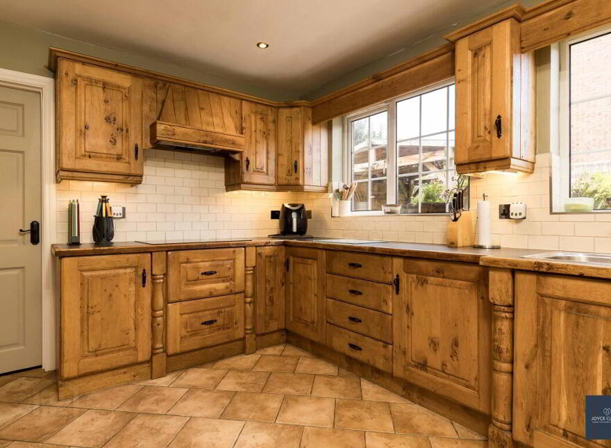47 Holly Hill, Dollingstown, BT66 7UB