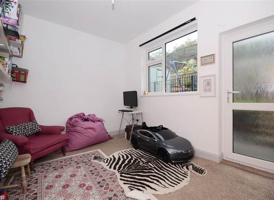 8 Cranmore Park, Malone Road, Belfast, BT9 6JG