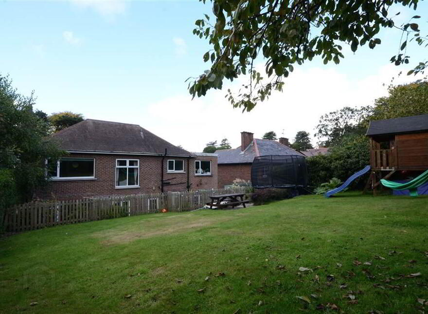 8 Cranmore Park, Malone Road, Belfast, BT9 6JG