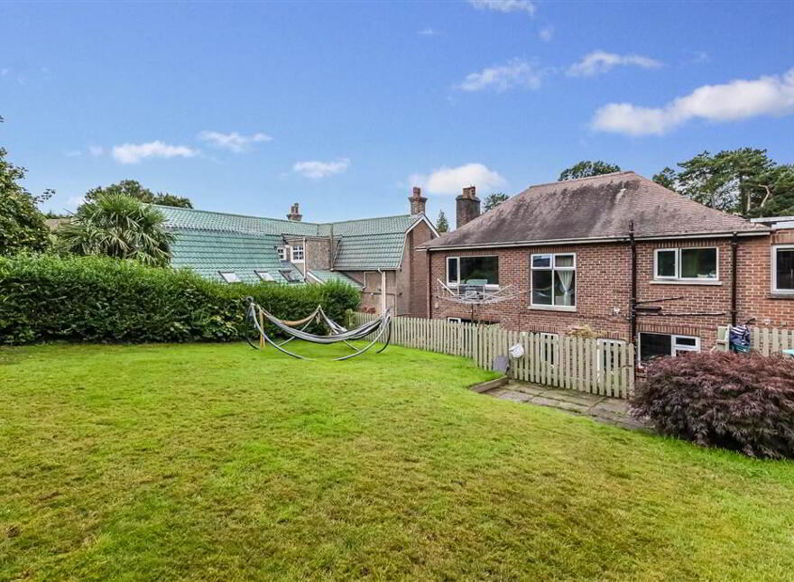 8 Cranmore Park, Malone Road, Belfast, BT9 6JG