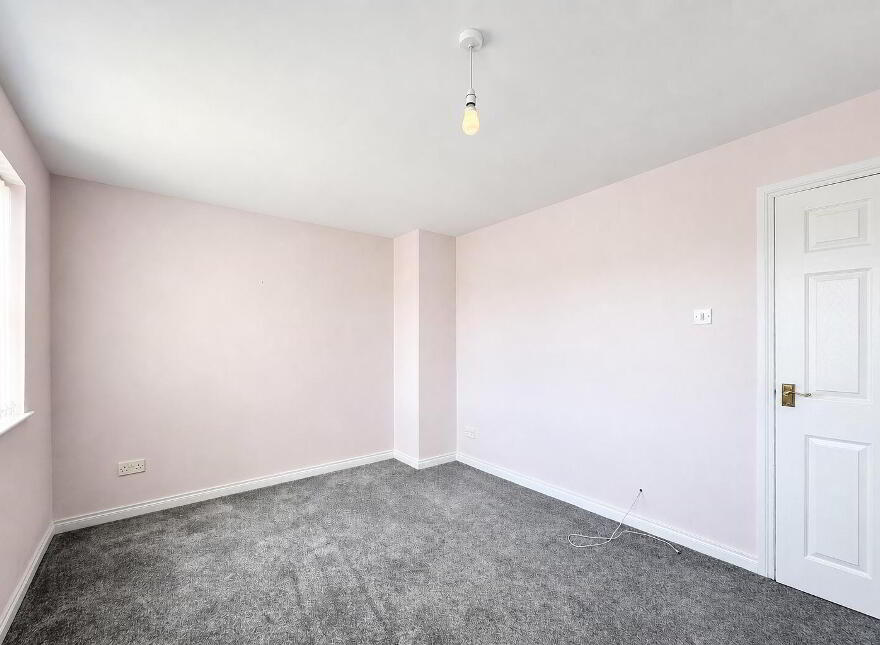 4 Whitethorn Drive, Newtownards, BT23 8WS