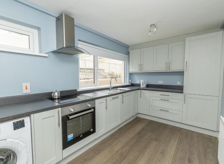 11 Rath Cuain, Warrenpoint, Newry, BT34 3PF