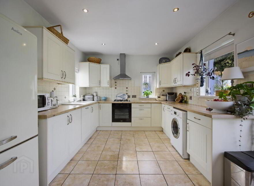 8 Windsor Park, Bangor, BT20 3DG