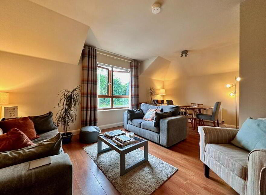 219 Saintfield Road, Belfast, BT8 7HQ